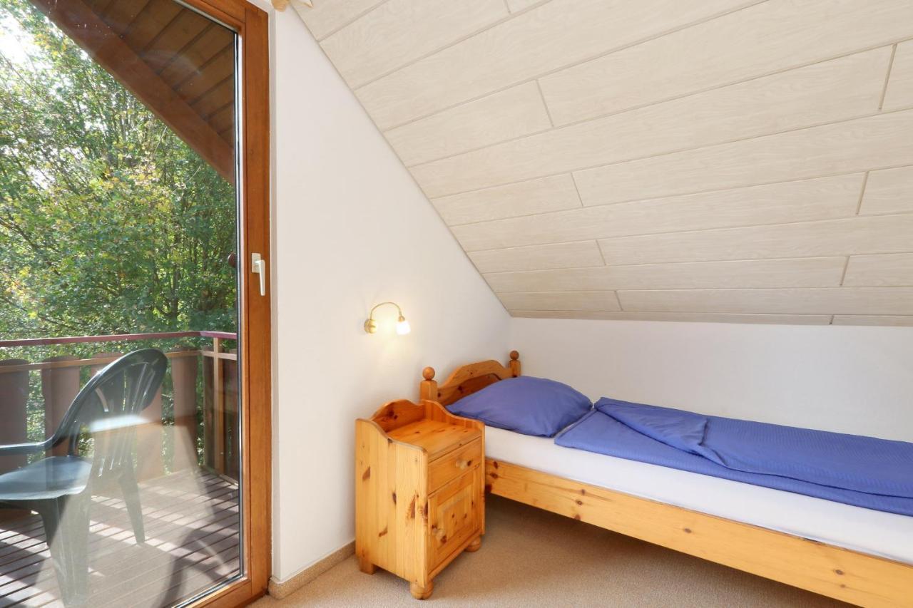 Seepark Kirchheim Ferienhaus Bei Vera Mit Sauna Exterior photo